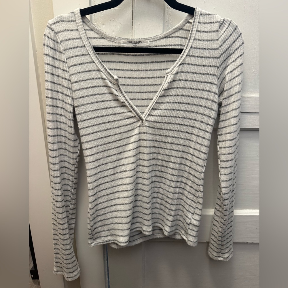 Project Social Tee Henley - Size Medium